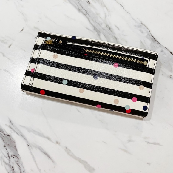 Black and White Stripe Kate Spade Wallet - Picture 13 of 15